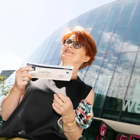 Stadthotel Zur Goldenen Krone 酒店 魏茨