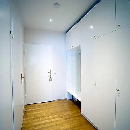 Ξενοδοχείο Stadthotel Zur Goldenen Krone 2*