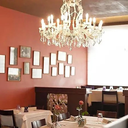 Stadthotel Zur Goldenen Krone Ξενοδοχείο Weiz
