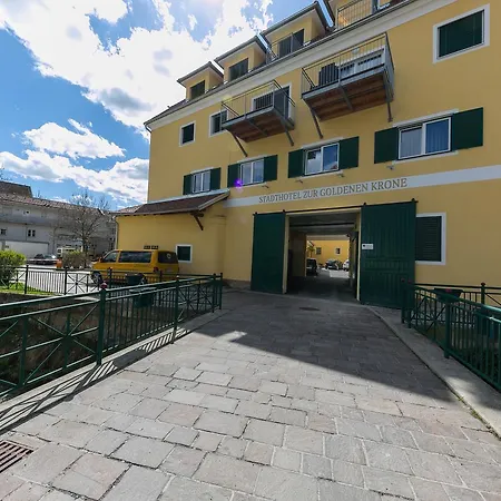 Stadthotel Zur Goldenen Krone 酒店 魏茨