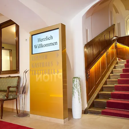 Stadthotel Zur Goldenen Krone 酒店 2*