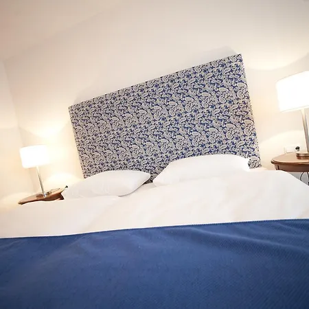 Stadthotel Zur Goldenen Krone 酒店 魏茨