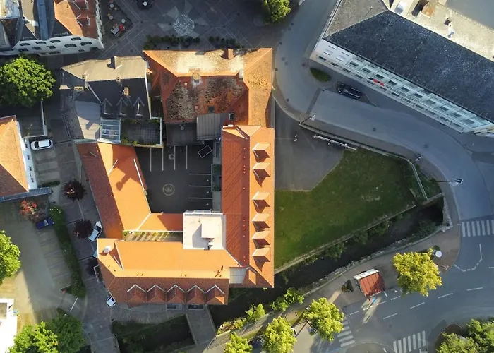 Stadthotel Zur Goldenen Krone 2* Weiz