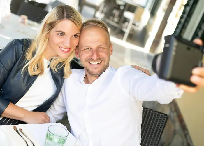 ホテル Stadthotel Zur Goldenen Krone ヴァイツ