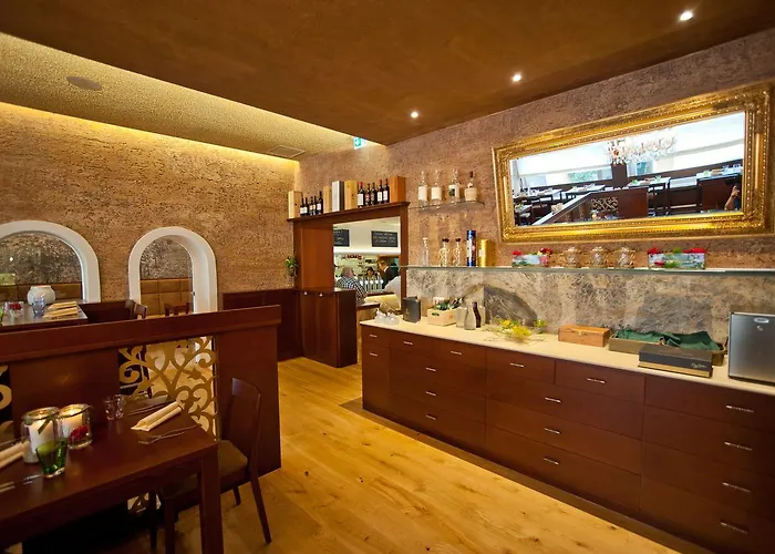 Stadthotel Zur Goldenen Krone 酒店 2*