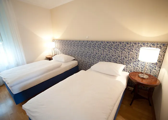 Stadthotel Zur Goldenen Krone 2*