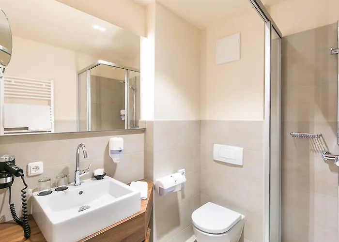 Stadthotel Zur Goldenen Krone 2* Weiz